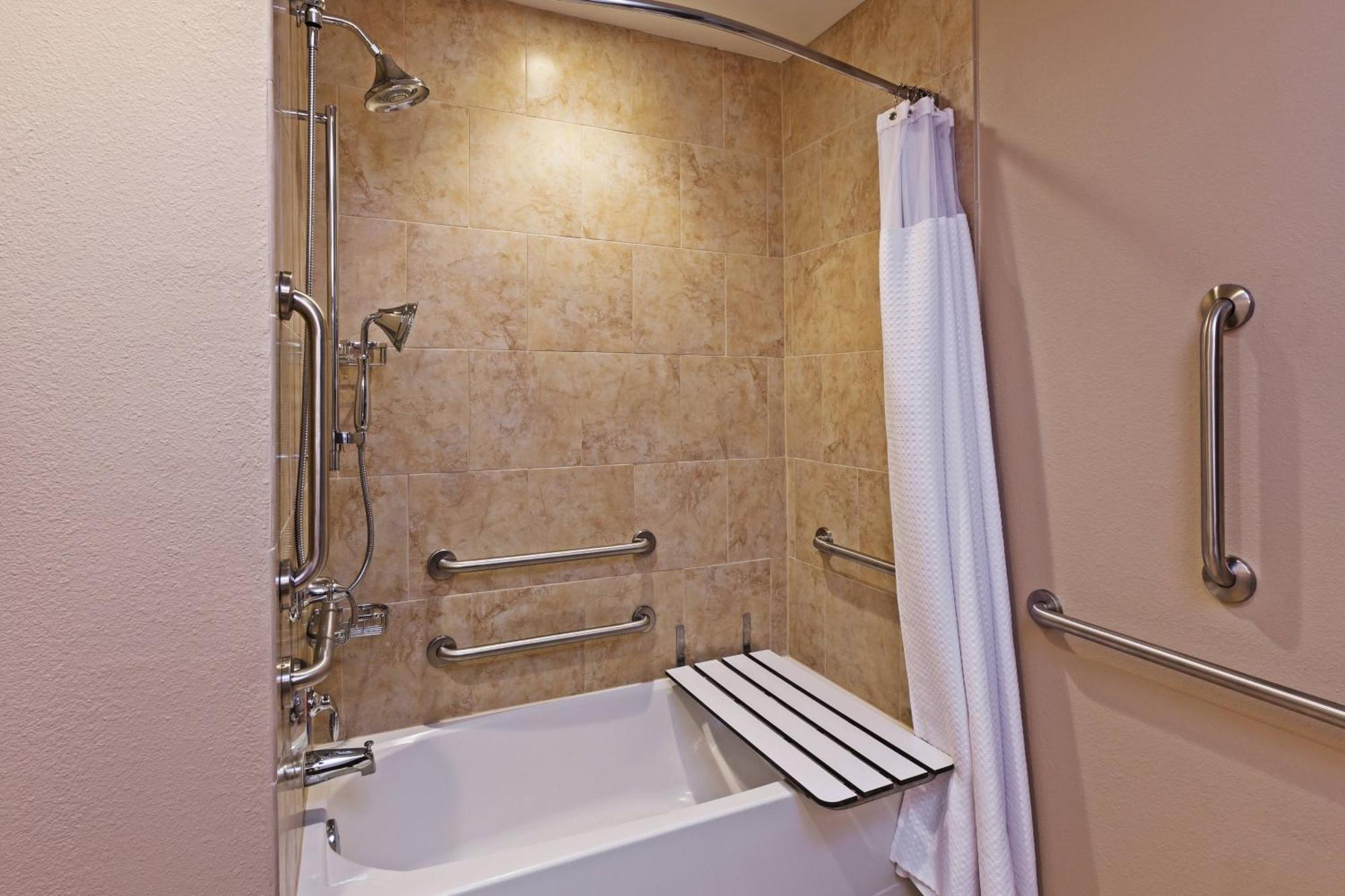 Courtyard I-10 West/park Row Otel 3*